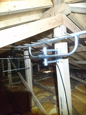 浜松市中央区(旧西区)伊左地町にてテレビアンテナ工事